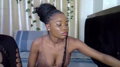 CANDY online show from October 2025 05:48:02 PM