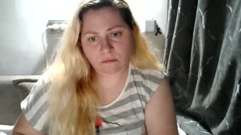 Laura online show from March 2025 08:48:01 PM