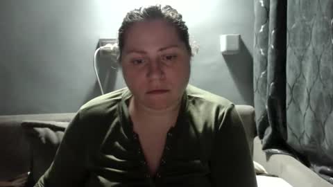 Laura online show from November 2025 06:18:02 PM