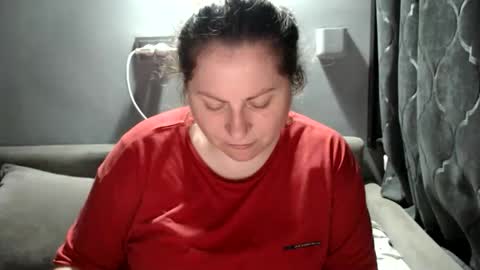 Snapshot of candycream74 chatting on December 2025 06:23:01 PM Laura online show from December 2025 06:23:01 PM