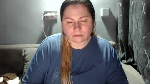 Snapshot of candycream74 chatting on December 2025 09:22:02 PM Laura online show from December 2025 09:22:02 PM