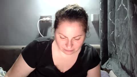 Snapshot of candycream74 chatting on January 2026 06:00:01 PM Laura online show from January 2026 06:00:01 PM