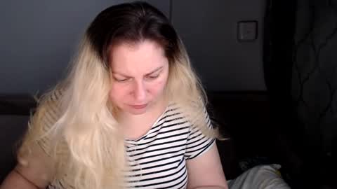 Snapshot of candycream74 chatting on February 2026 07:29:01 AM Laura online show from February 2026 07:29:01 AM