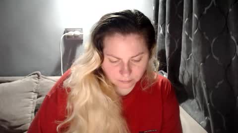 Snapshot of candycream74 chatting on February 2026 04:49:01 PM Laura online show from February 2026 04:49:01 PM