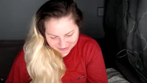 Snapshot of candycream74 chatting on February 2026 08:24:07 AM Laura online show from February 2026 08:24:07 AM