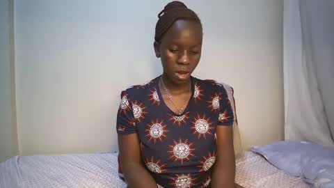 Snapshot of candycurly_ chatting on February 2025 11:07:02 AM candycurly_ online show from February 2025 11:07:02 AM