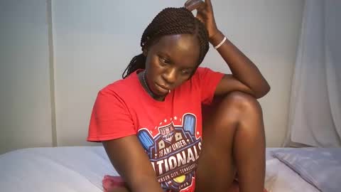 Snapshot of candycurly_ chatting on February 2025 01:56:01 AM candycurly_ online show from February 2025 01:56:01 AM