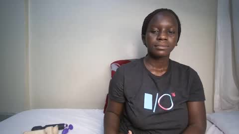 Snapshot of candycurly_ chatting on February 2025 03:32:02 PM candycurly_ online show from February 2025 03:32:02 PM