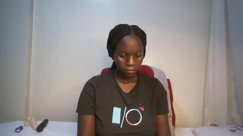 Snapshot of candycurly_ chatting on February 2025 03:23:02 AM candycurly_ online show from February 2025 03:23:02 AM