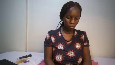 Snapshot of candycurly_ chatting on March 2025 10:16:02 PM candycurly_ online show from March 2025 10:16:02 PM