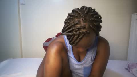 Snapshot of candycurly_ chatting on September 2025 03:55:02 AM candycurly_ online show from September 2025 03:55:02 AM