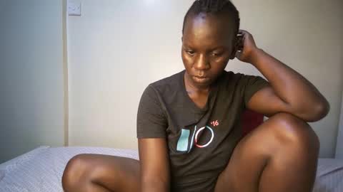 Snapshot of candycurly_ chatting on October 2025 02:28:01 AM candycurly_ online show from October 2025 02:28:01 AM