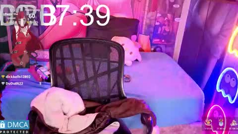 Candy online show from November 2025 02:00:02 AM