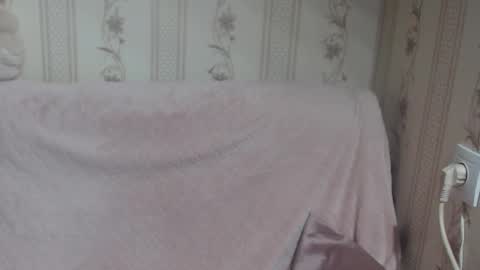 say meow and send tip  online show from February 2026 05:05:01 AM