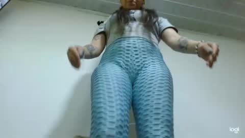 candymilfff online show from June 2026 10:11:01 PM