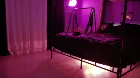 Snapshot of candyqueenkush69 chatting on April 2026 09:29:01 AM CandyQueenkush69 online show from April 2026 09:29:01 AM
