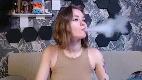 Snapshot of candyyyyrio chatting on December 2024 05:40:02 AM Mia online show from December 2024 05:40:02 AM