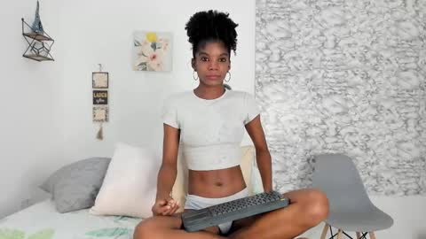 Snapshot of canhela1 chatting on October 2025 01:28:01 PM Canhela online show from October 2025 01:28:01 PM