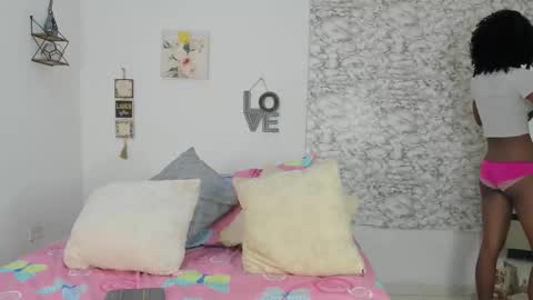 Canhela online show from February 2026 01:15:01 AM