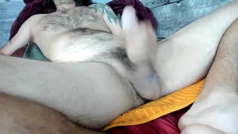 canuk1983 online show from September 2025 01:26:02 PM