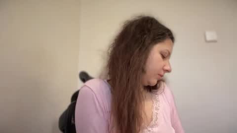 Emma online show from December 2025 06:52:02 AM