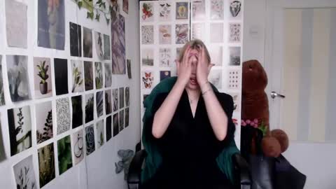 Capricious Scorpio Afa online show from April 2026 11:17:01 AM