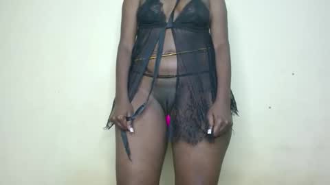 Snapshot of caramelebony_ chatting on January 2025 08:11:02 PM caramelebony_ online show from January 2025 08:11:02 PM