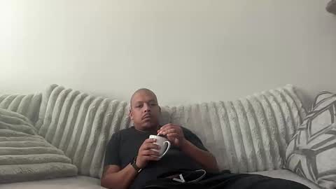 caramelizedzeus online show from November 2025 03:45:01 PM