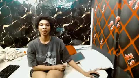 Snapshot of caramelminxx_ chatting on July 2026 07:32:02 AM caramelminxx_ online show from July 2026 07:32:02 AM