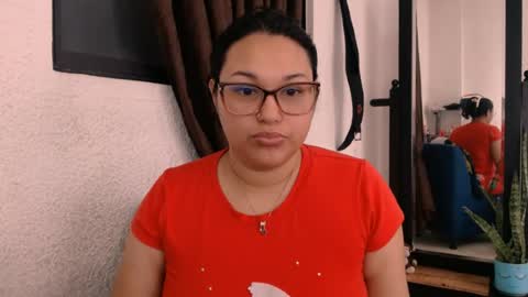 Snapshot of caramelo945256 chatting on June 2026 06:54:01 PM LILI online show from June 2026 06:54:01 PM