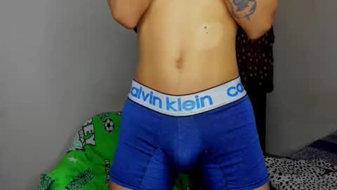 Carlos and Cristian  online show from October 2025 09:11:01 AM