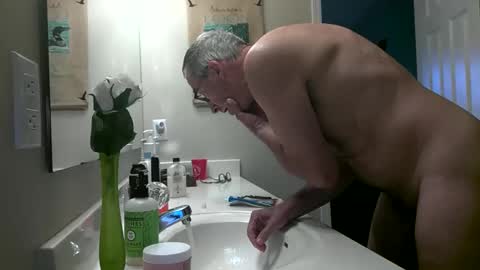 Caressluving online show from September 2025 01:01:01 PM