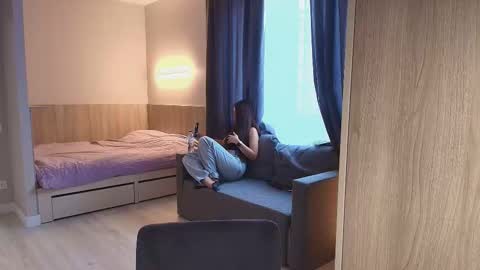 caressyourself online show from November 2025 08:14:01 AM