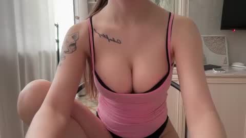 Snapshot of caressysiren chatting on June 2026 01:26:02 PM caressysiren online show from June 2026 01:26:02 PM