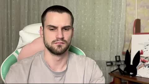 Cari online show from November 2025 09:13:02 PM