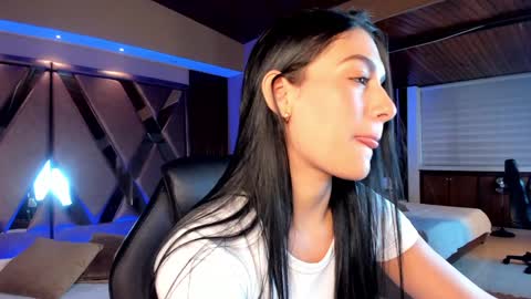 Carina online show from January 2025 11:30:02 AM