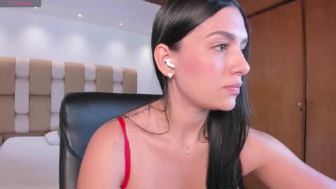Carina online show from October 2025 12:27:02 PM