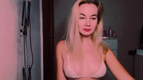 Carin online show from September 2025 05:12:01 AM