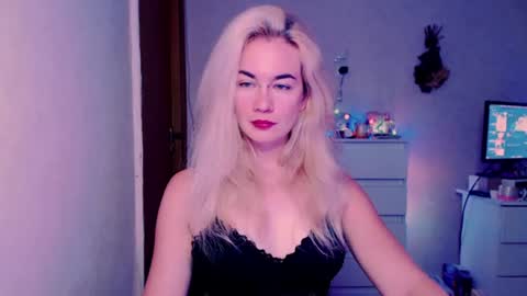 Snapshot of carinfox chatting on July 2026 03:35:02 AM Carin online show from July 2026 03:35:02 AM