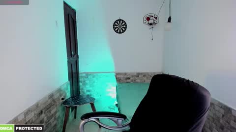 Carl online show from December 2025 04:32:01 AM