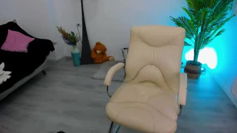 carla_shine online show from January 2026 05:35:02 AM