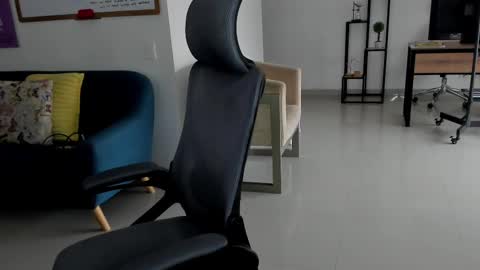 Carla Connor online show from March 2025 11:47:02 AM