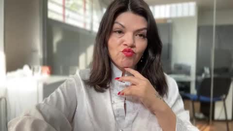 Carla Connor online show from October 2025 08:37:01 AM