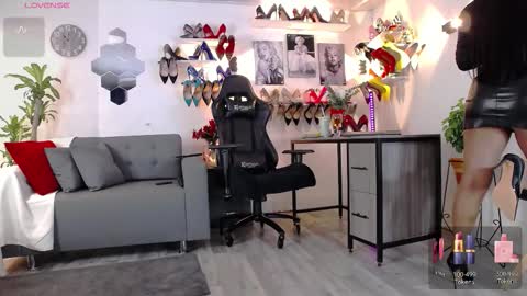 Carla independent model    online show from March 2026 02:55:01 AM