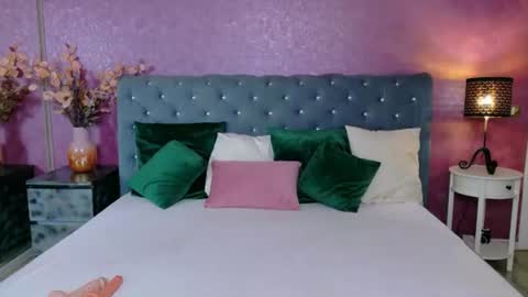 carlareys online show from July 2026 04:06:02 AM