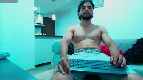 sebasfit online show from October 2025 10:47:01 PM