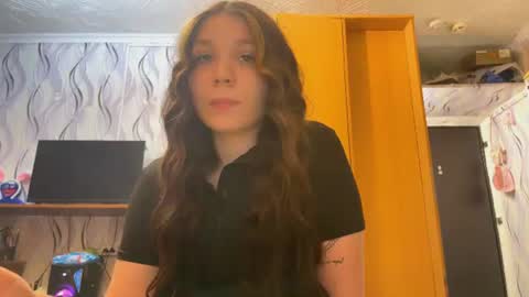 Snapshot of carleegarbutt chatting on July 2026 02:43:02 PM Sally online show from July 2026 02:43:02 PM
