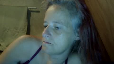 carleeswoman08 online show from October 2025 11:18:02 AM