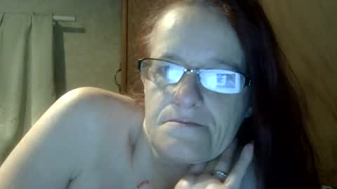 carleeswoman08 online show from February 2026 12:54:02 PM