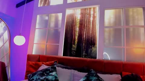 Snapshot of carliemoss chatting on October 2025 07:58:02 PM online show from October 2025 07:58:02 PM